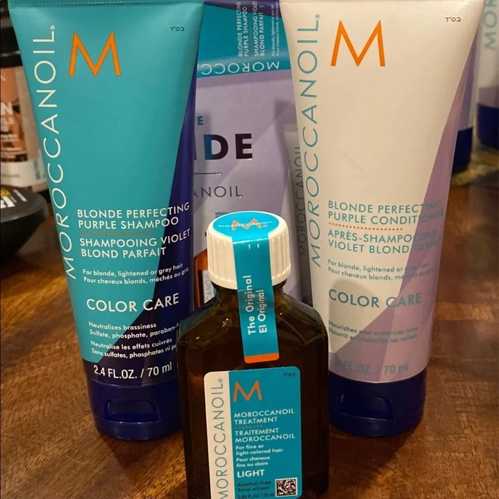 Moroccanoil Purple Blonde Shampoo Conditioner Treatment Kit